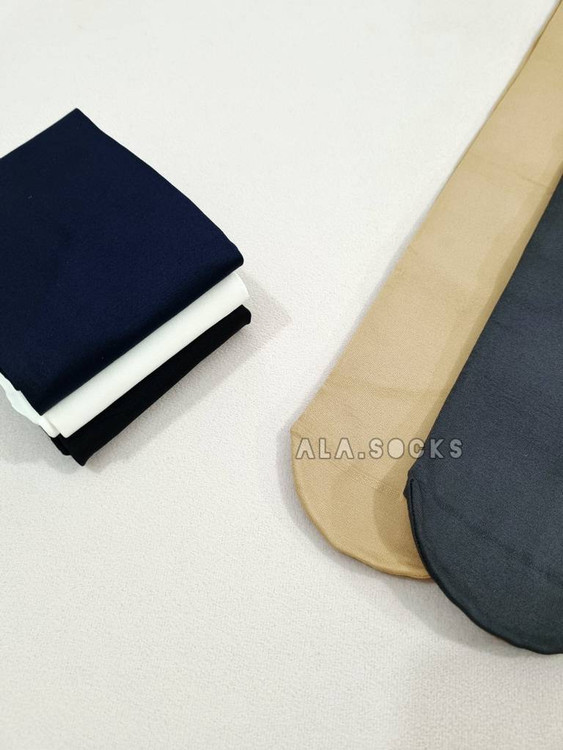 جوراب سفید بلند